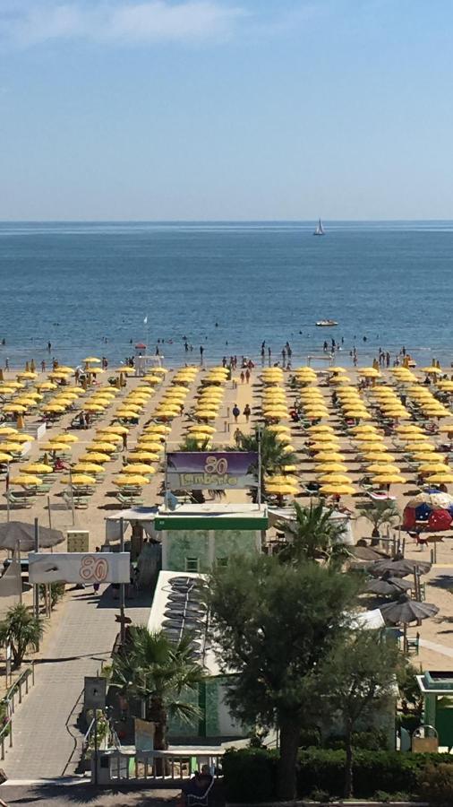 Appartamento Fronte Mare Ρίμινι Εξωτερικό φωτογραφία