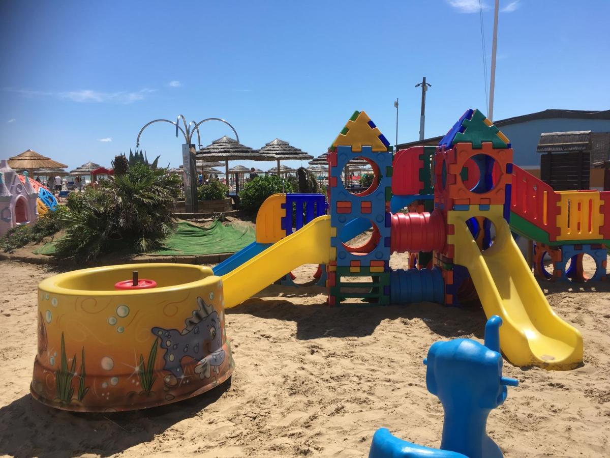 Appartamento Fronte Mare Ρίμινι Εξωτερικό φωτογραφία