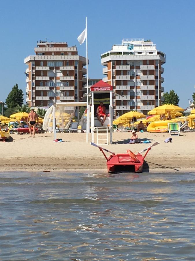Appartamento Fronte Mare Ρίμινι Εξωτερικό φωτογραφία